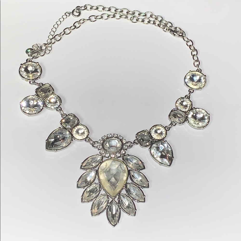 Jeweled necklace